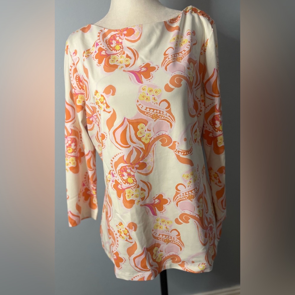 J. McLaughlin Floral Top W/ Buttons on the Left Shoulder!